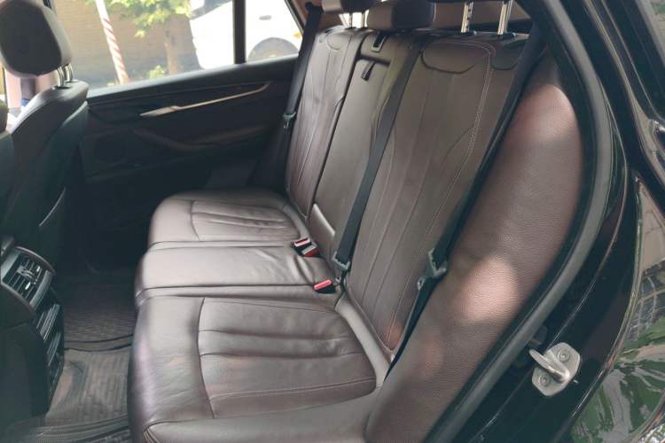 Used BMW X5 2017 xDrive28i Left Rear Seat