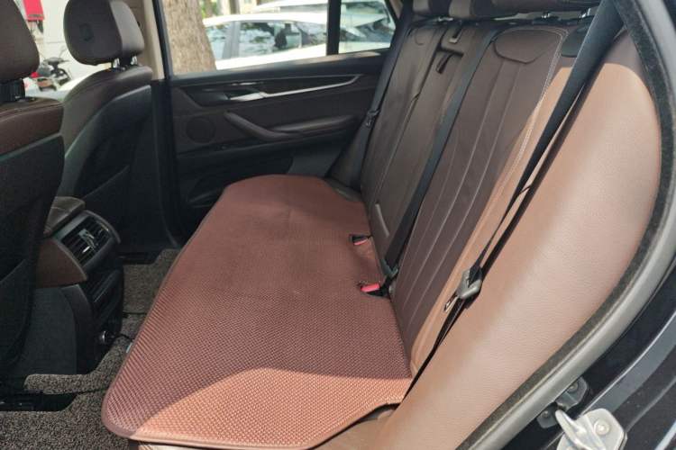 Used BMW X5 2017 xDrive35i Elegant Edition Left Rear Seat