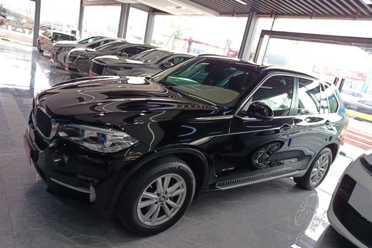 Used BMW X5 2017 xDrive35i Middle East Left Side
