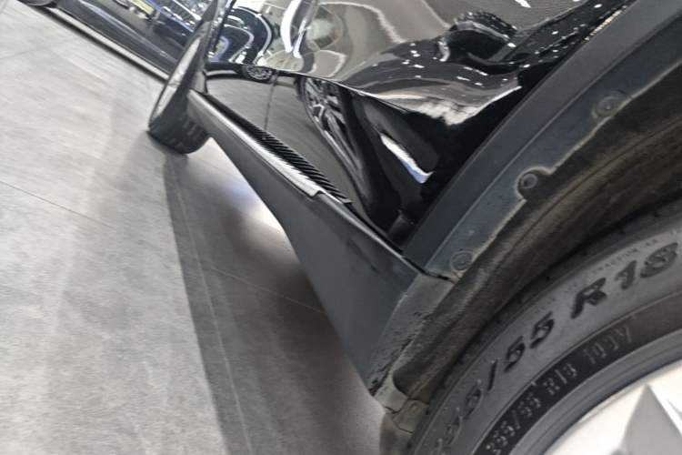 Used BMW X5 2017 xDrive35i Middle East Left Side Sill