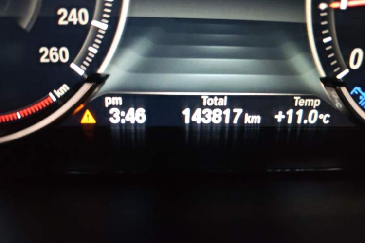 Used BMW X5 2017 xDrive35i M Sport Edition Odometer Close Up