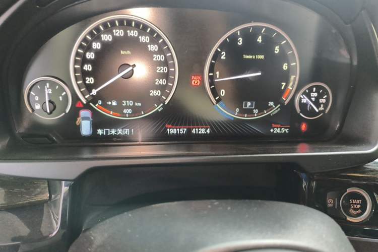 Used BMW X5 2017 xDrive35i M Sport Edition Odometer Close Up