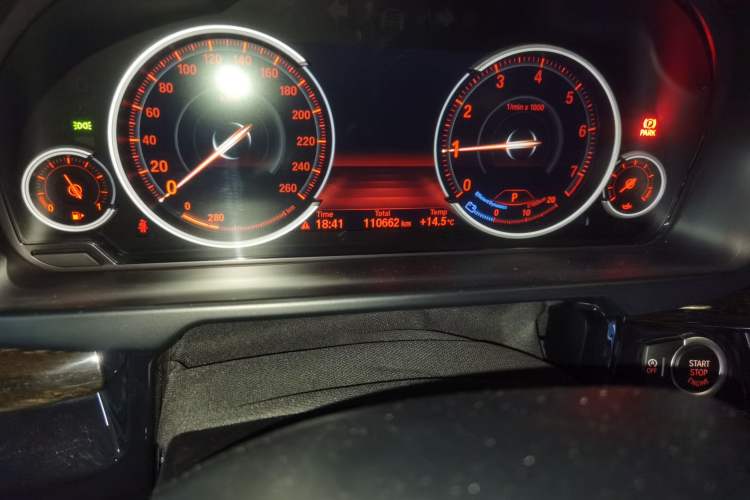 Used BMW X5 2017 xDrive35i M Sport Edition Odometer Close Up