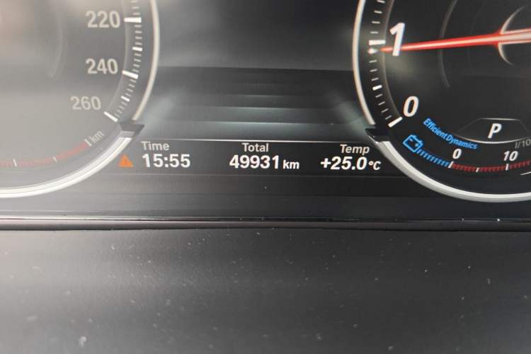 Used BMW X5  Odometer Close Up