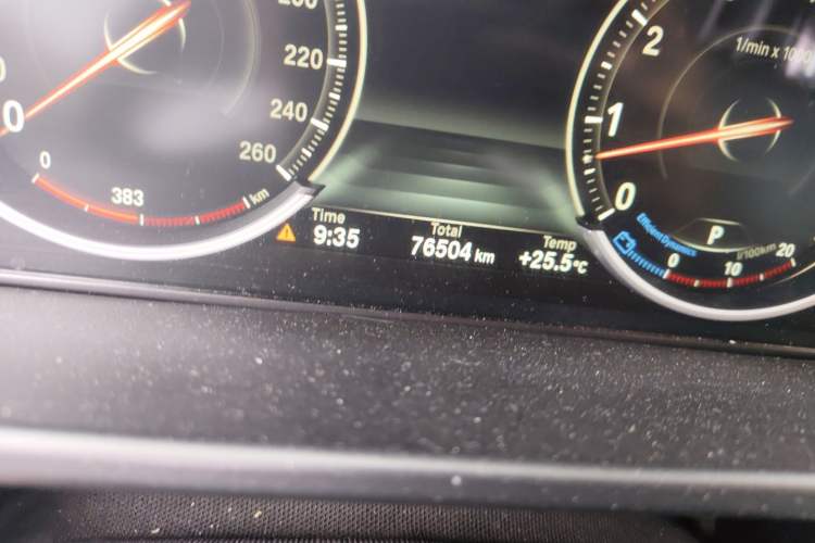 Used BMW X5 2017 xDrive35i Elegant Edition Odometer Close Up