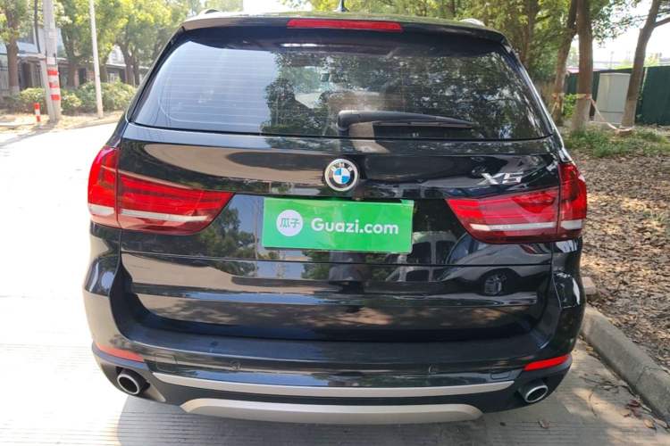 Used BMW X5 2017 xDrive35i Leading Model Rear