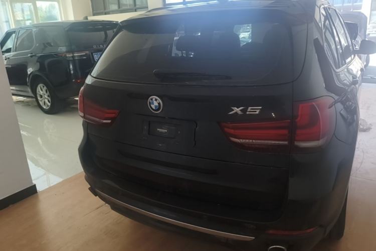 Used BMW X5 2017 xDrive28i Rear