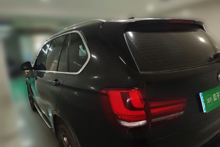 Used BMW X5 2017 xDrive35i Elegant Edition Rear Left 45 Deg