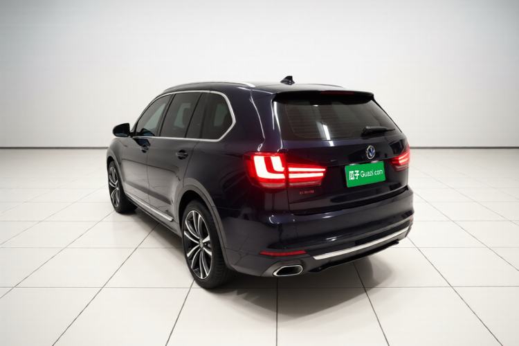 Used BMW X5 2017 xDrive35i Elegant Edition Rear Left 45 Deg