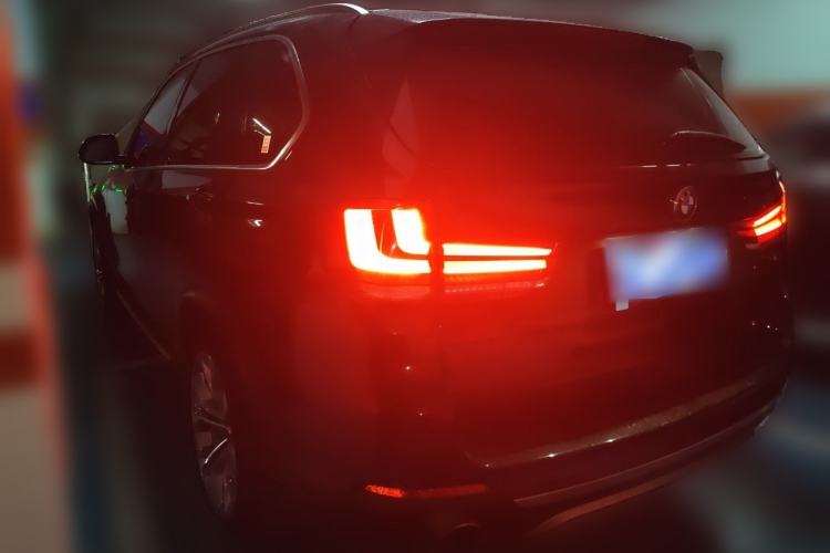 Used BMW X5 2017 xDrive35i Luxury Edition Rear Left 45 Deg