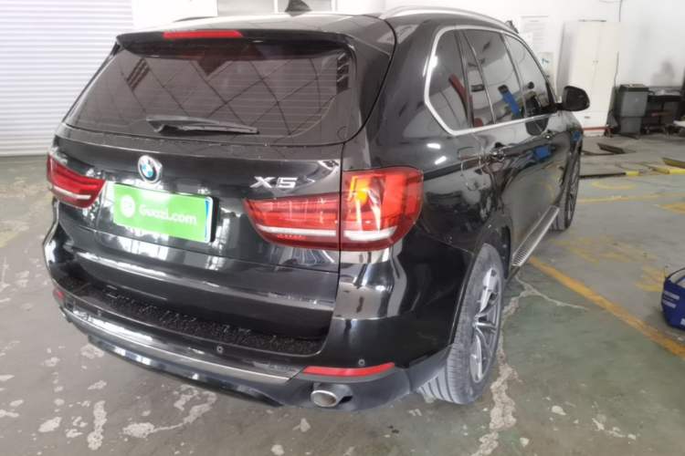Used BMW X5 2017 xDrive28i Rear Right 45 Deg