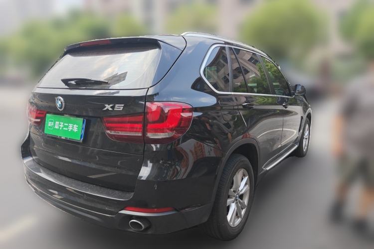 Used BMW X5  Rear Right 45 Deg
