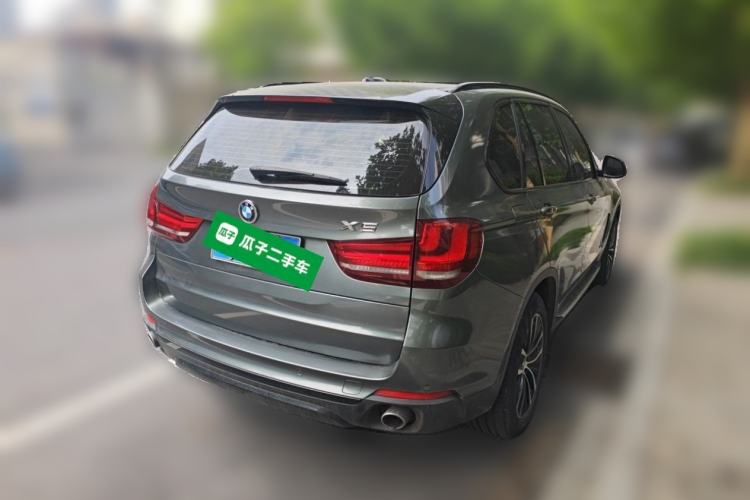 Used BMW X5 2017 xDrive35i Leading Model Rear Right 45 Deg
