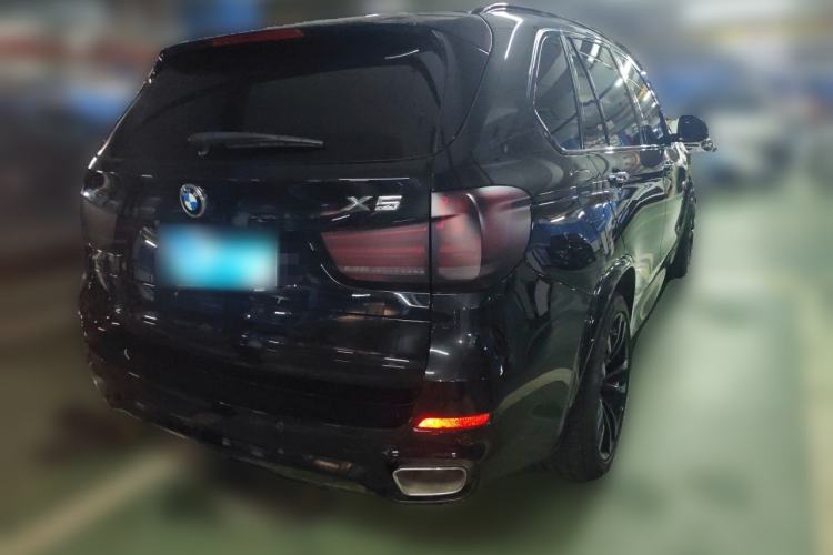 Used BMW X5 2017 xDrive35i Standard Model U.S. Specification Rear Right 45 Deg