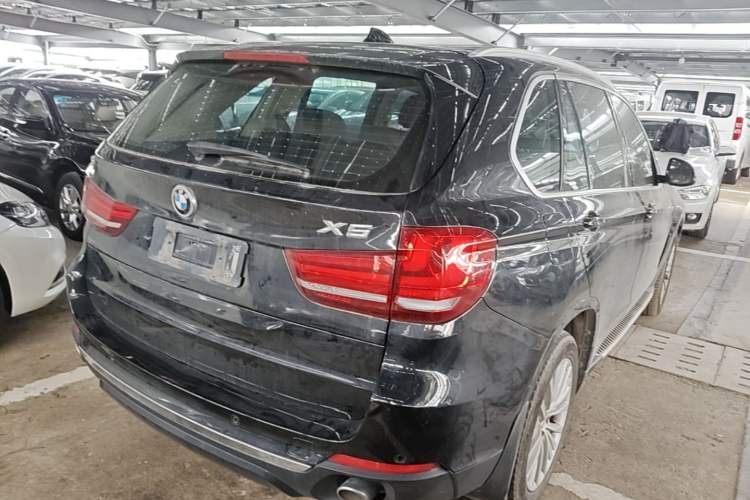 Used BMW X5 2017 xDrive28i Rear Right 45 Deg