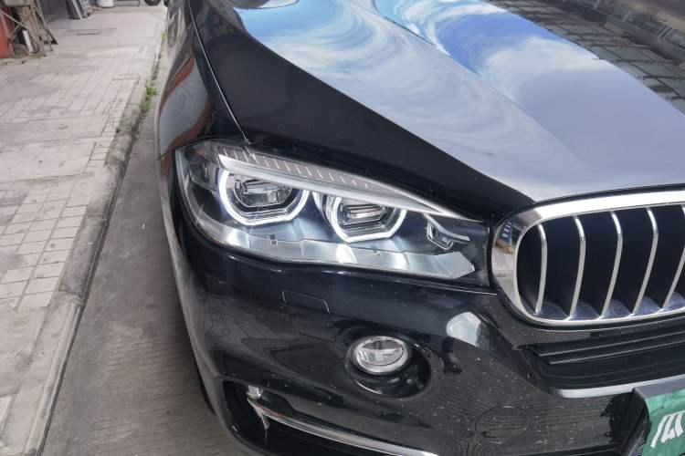 Used BMW X5 2017 xDrive28i Right Front Headlight