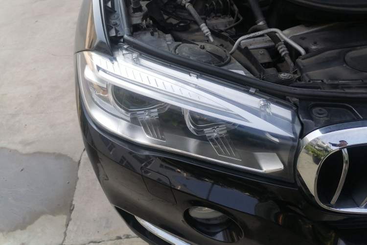 Used BMW X5 2017 xDrive28i Right Front Headlight