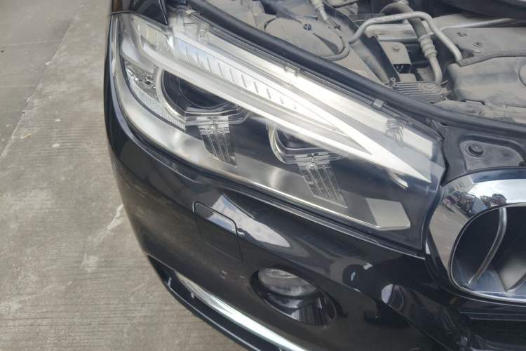 Used BMW X5 2017 xDrive28i Right Front Headlight