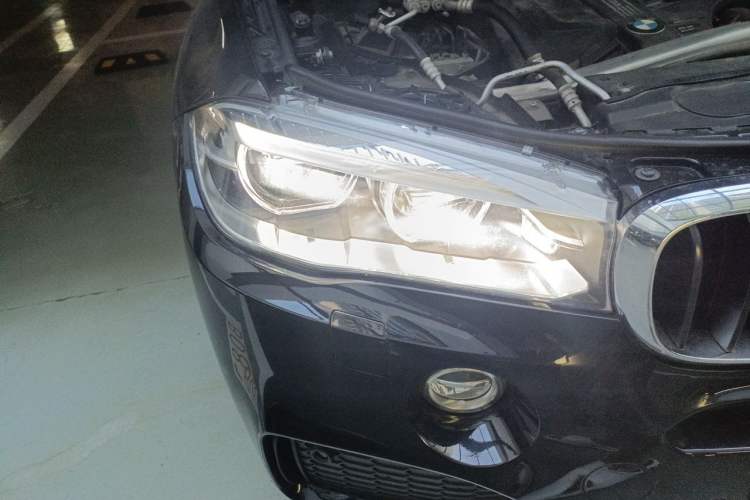 Used BMW X5 2017 xDrive35i Middle East Right Front Headlight