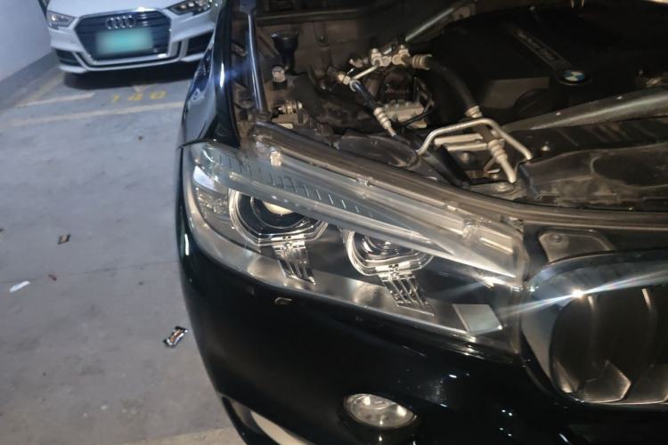Used BMW X5  Right Front Headlight