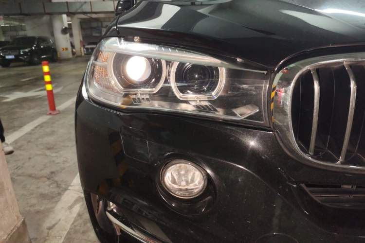 Used BMW X5 2017 xDrive28i Right Front Headlight