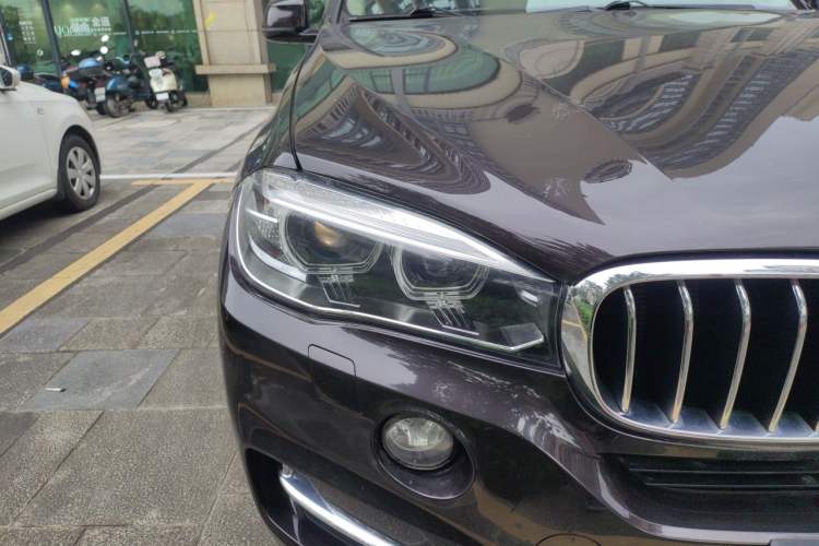 Used BMW X5 2017 xDrive28i Right Front Headlight