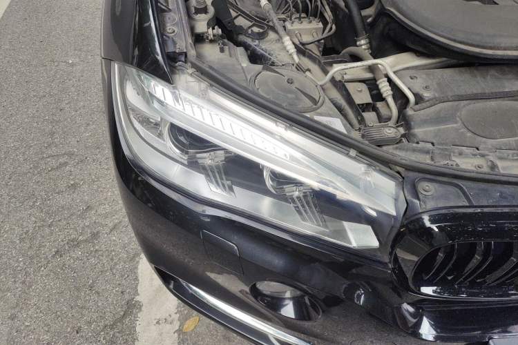 Used BMW X5 2017 xDrive28i Right Front Headlight