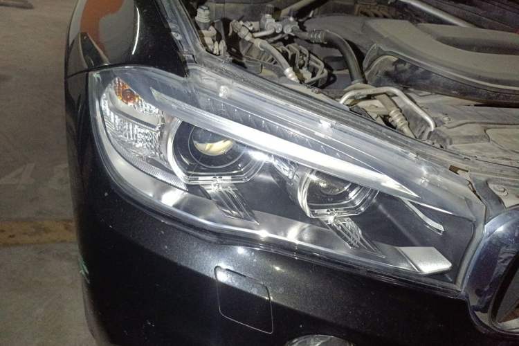 Used BMW X5 2017 xDrive28i Right Front Headlight