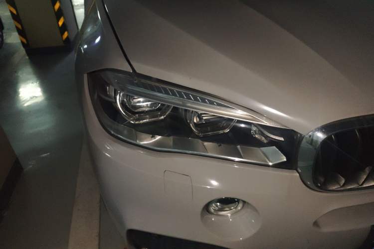 Used BMW X5  Right Front Headlight