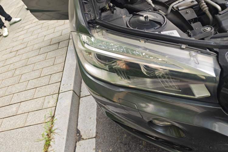 Used BMW X5 2017 xDrive35i Leading Model Right Front Headlight