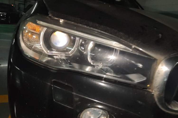 Used BMW X5 2017 xDrive28i Right Front Headlight