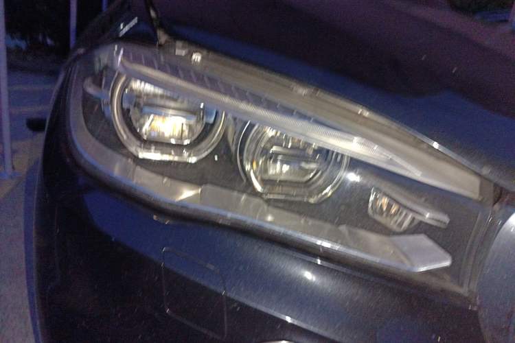 Used BMW X5 2017 xDrive35i Elegant Edition Right Front Headlight
