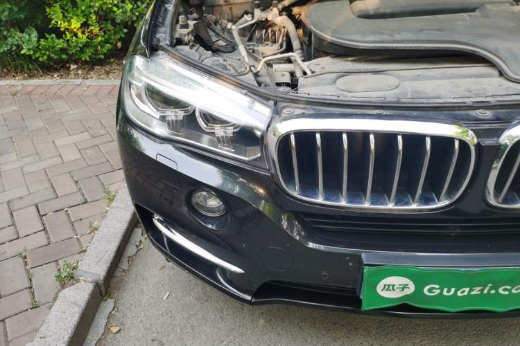 Used BMW X5 2017 xDrive28i Right Front Headlight