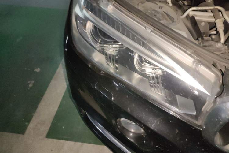Used BMW X5 2017 xDrive28i Right Front Headlight