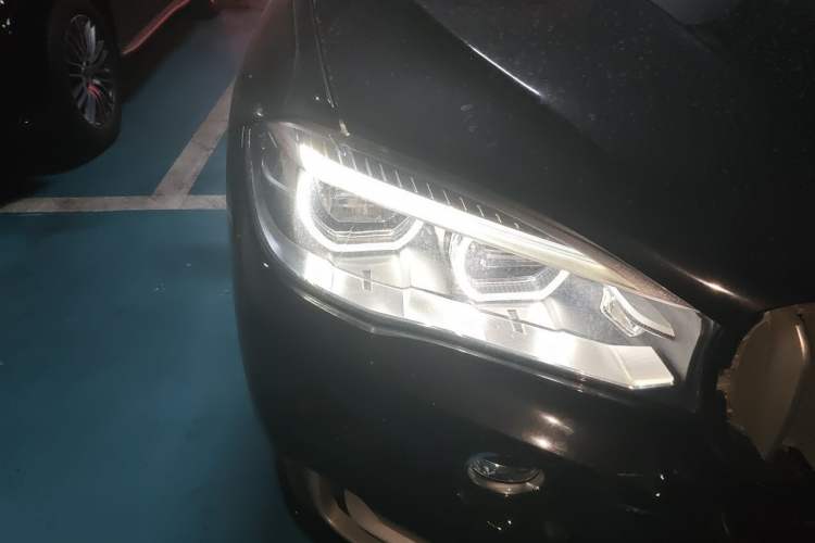 Used BMW X5 2017 xDrive35i Luxury Edition Right Front Headlight