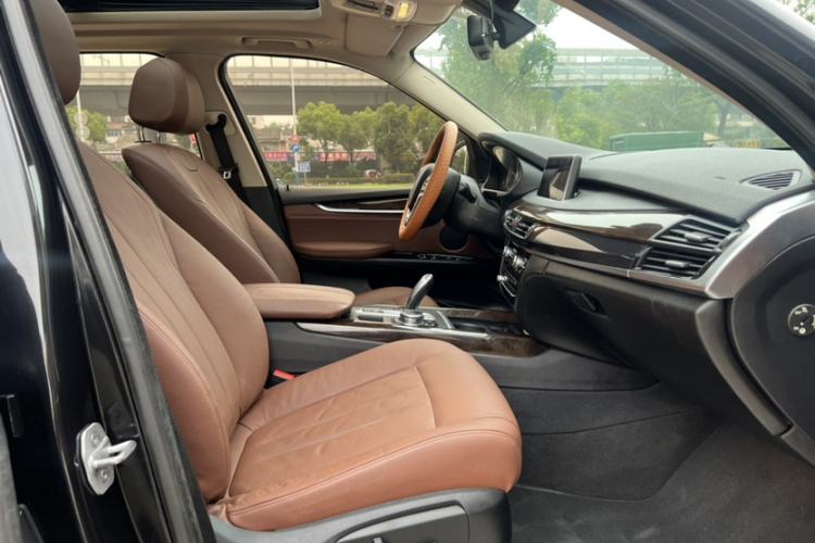 Used BMW X5 2017 xDrive35i Elegant Edition Right Front Seat