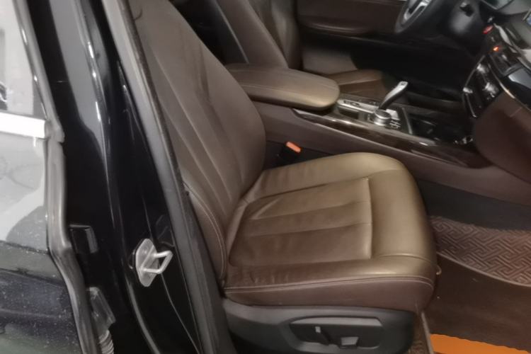 Used BMW X5 2017 xDrive28i Right Front Seat