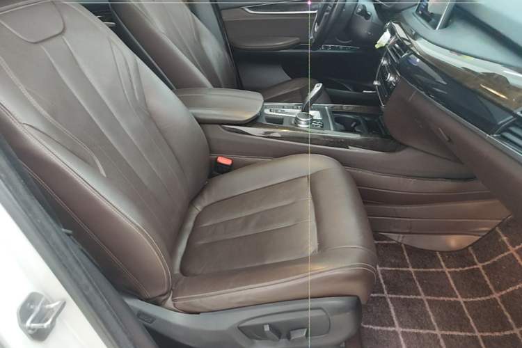Used BMW X5 2017 xDrive28i Right Front Seat