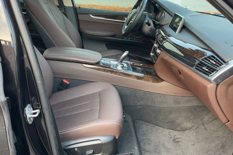 Used BMW X5 2017 xDrive28i Right Front Seat