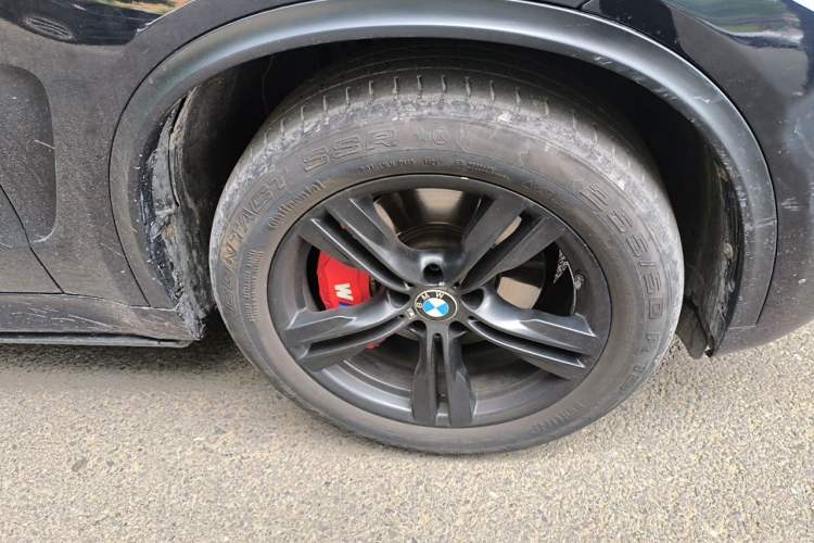 Used BMW X5 2017 xDrive35i M Sport Edition Right Front Wheel Hub