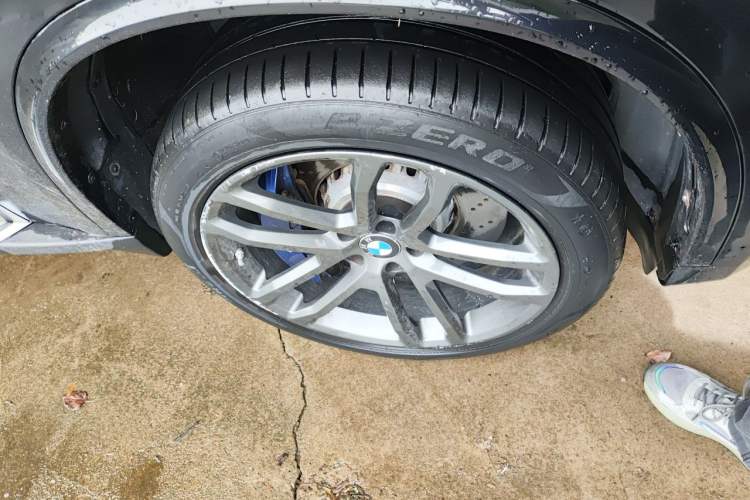 Used BMW X5 2017 xDrive35i M Sport Edition Right Front Wheel Hub