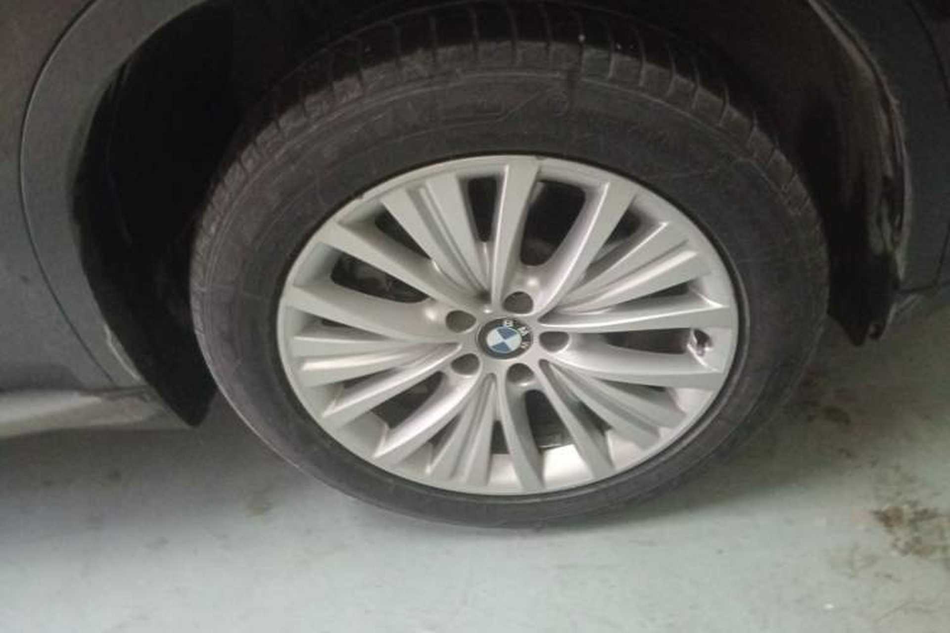 Used BMW X5 2017 xDrive35i Leading Model Right Front Wheel Hub
