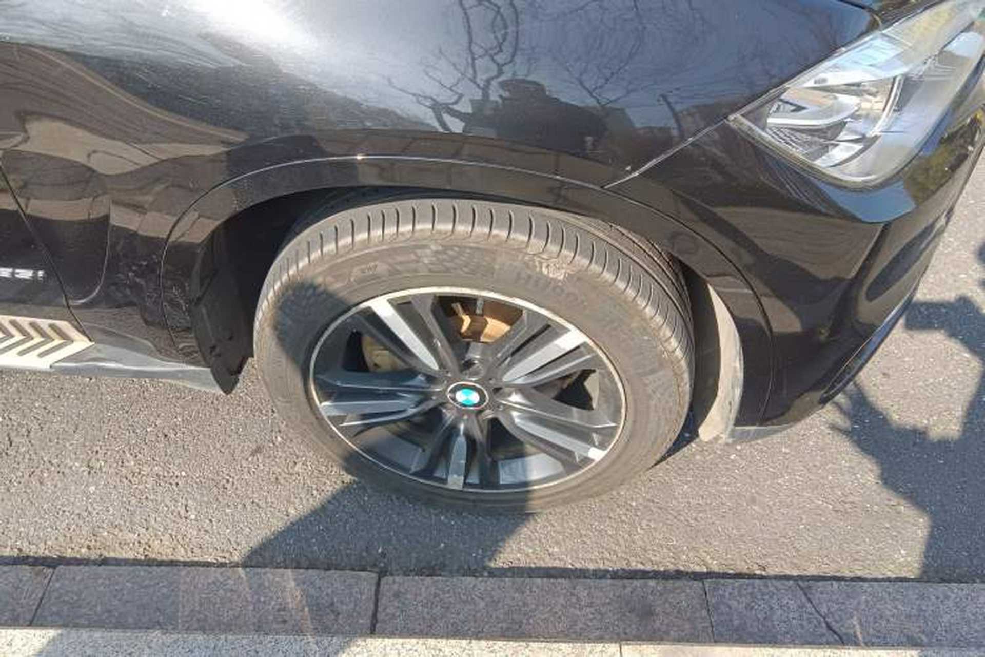 Used BMW X5 2017 xDrive35i Elegant Edition Right Front Wheel Hub