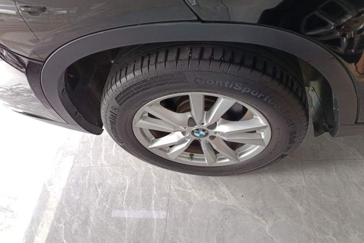 Used BMW X5 2017 xDrive35i Middle East Right Rear Wheel Hub