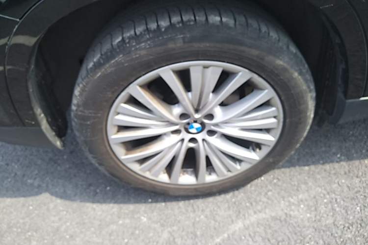 Used BMW X5 2017 xDrive28i Right Rear Wheel Hub
