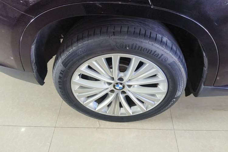 Used BMW X5 2017 xDrive28i Right Rear Wheel Hub