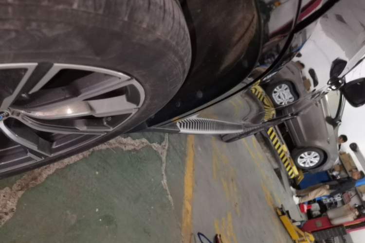 Used BMW X5 2017 xDrive28i Right Side Sill