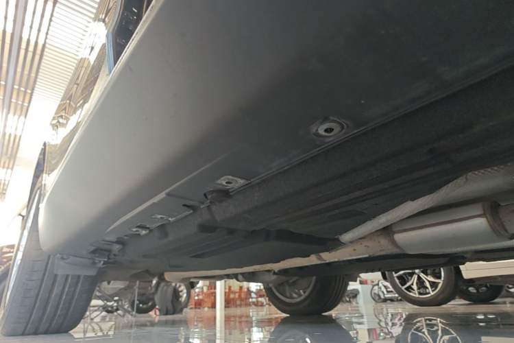 Used BMW X5 2017 xDrive28i Right Side Sill