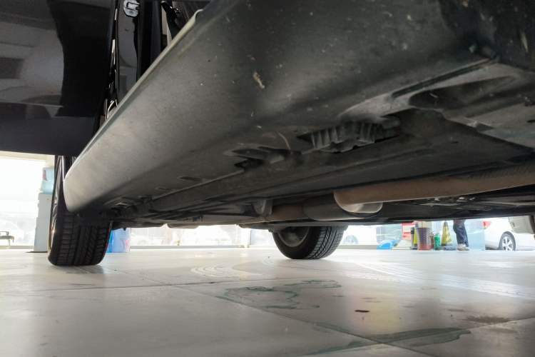 Used BMW X5 2017 xDrive28i Right Side Sill