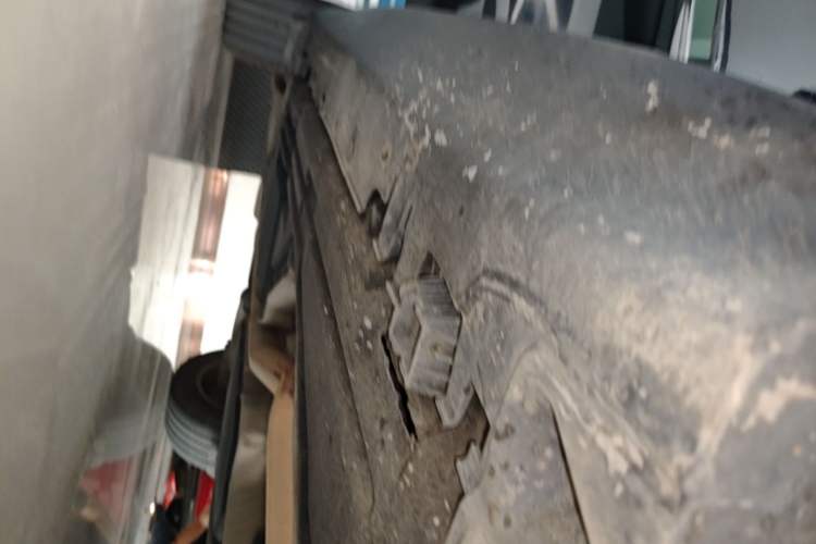 Used BMW X5 2017 xDrive35i Standard Model U.S. Specification Right Side Sill